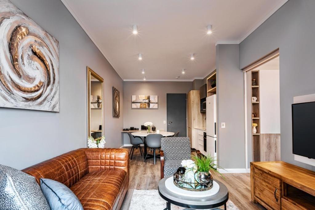 Menlyn Maine Residence Unit 1419 Pretoria-Noord Extérieur photo
